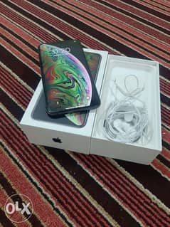 IPhone XS Max 256 with box and all accessories original 0