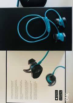 Bose SoundSport wireless headphones 0