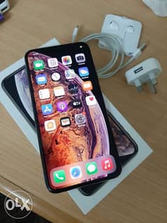 iPhone XS Max 256gb with box and all accessories original perfect cond 0