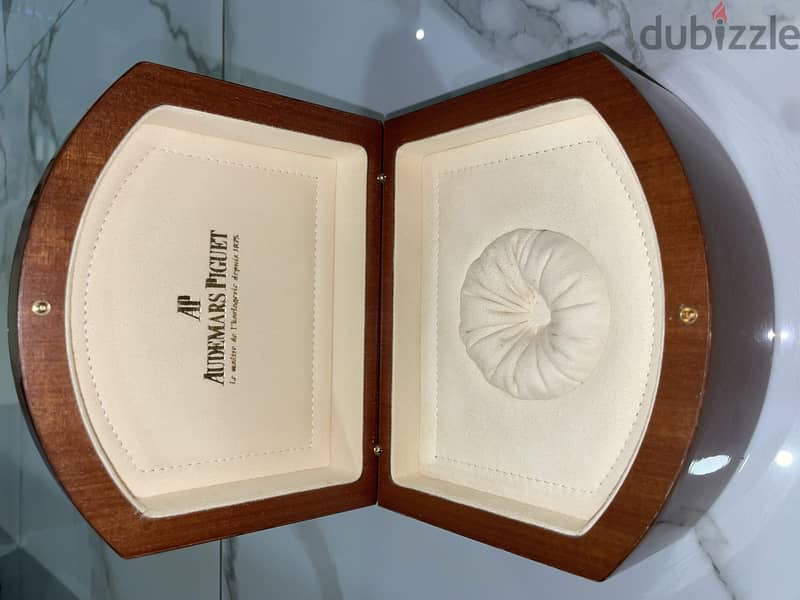 Audemar Piguet Royal Oak Lacquered Watch Box 1
