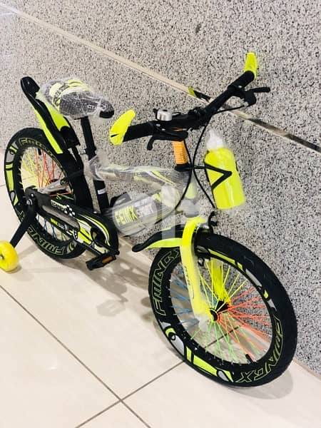 (36216143) New cycle for kid’s with LED lights on the side tiers 1