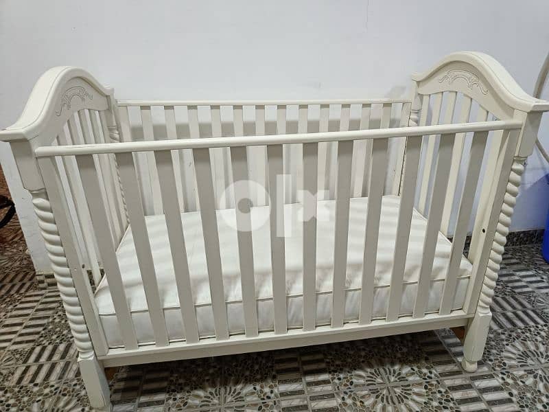 A crib in excellent condition 0