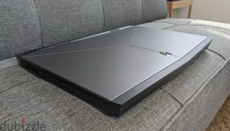 Dell Alienware  i7 24GB 1.25TBSSD Gaming laptop 4