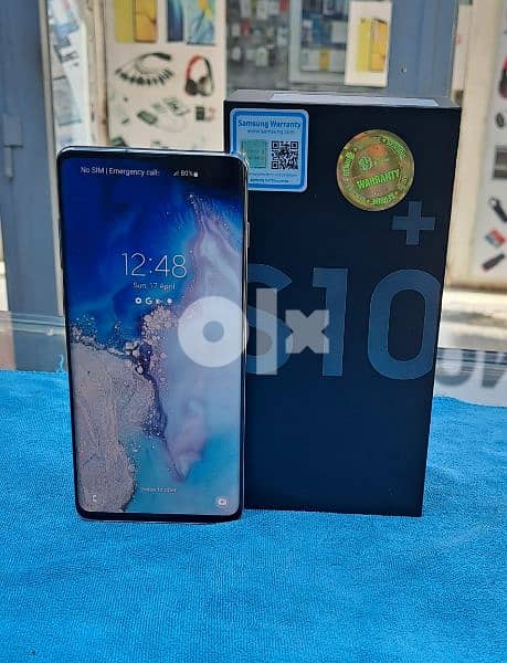 Samsung galaxy S10 plus 128 GB internal memory 8GB RAM 1