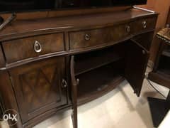 sideboard in excellent condition 0