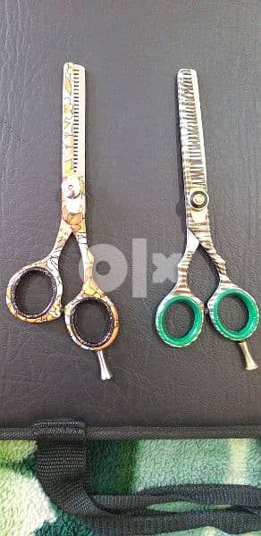 Beauty items . saloon scissors are available for sale . 1