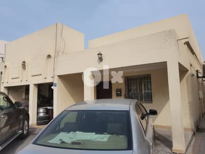 شقة للايجار في مدينة عيسى في منطقة حيوية  Apartm. for rent in Isa Town