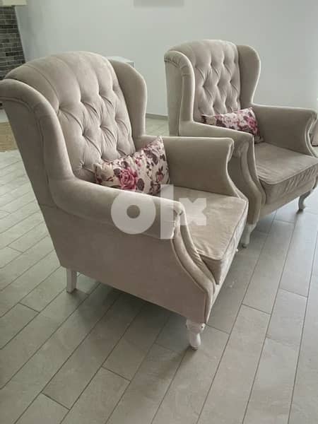 Royal chairs للبيع الكراسي 1