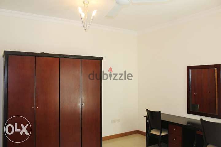 Stylish 1 Bed flat in new Busyteen 3