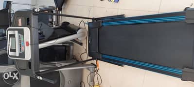 New almost 5 time used treadmill 2.0 hp 120kg max load 90bd 0