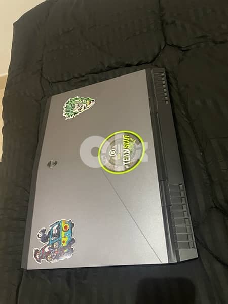 Dell Alienware  17 R4 gaming Laptop 1080p Full Hd for sale 1