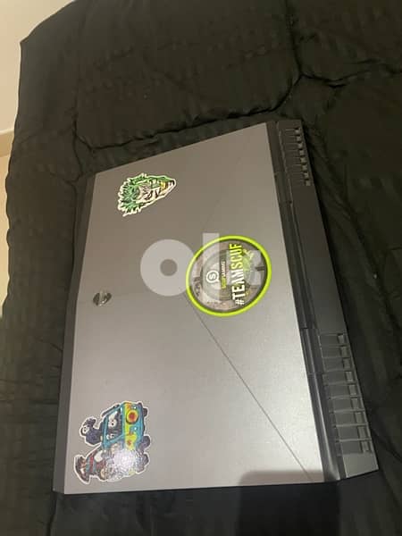 Dell Alienware  17 R4 gaming Laptop 1080p Full Hd for sale 2