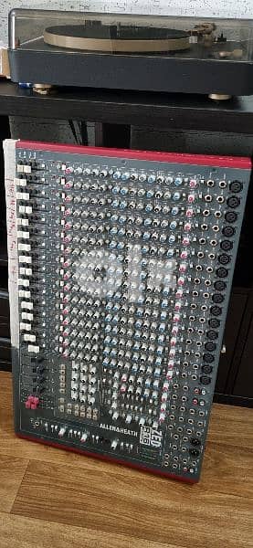 Allen & Heath Zed-R16 1