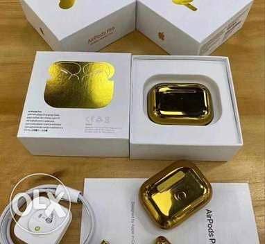 Gold Airpods Pro 3