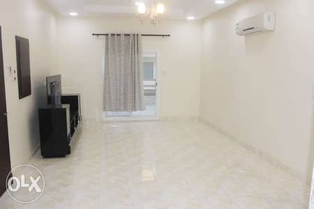 Inclusive 2 BR in saar Close Kitchen