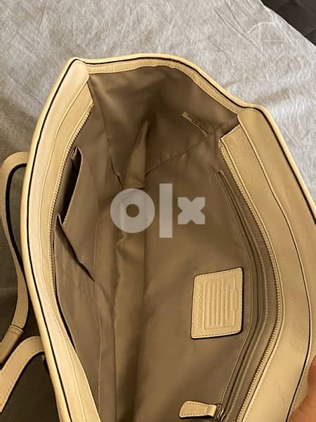Coach handbag mint condition 3