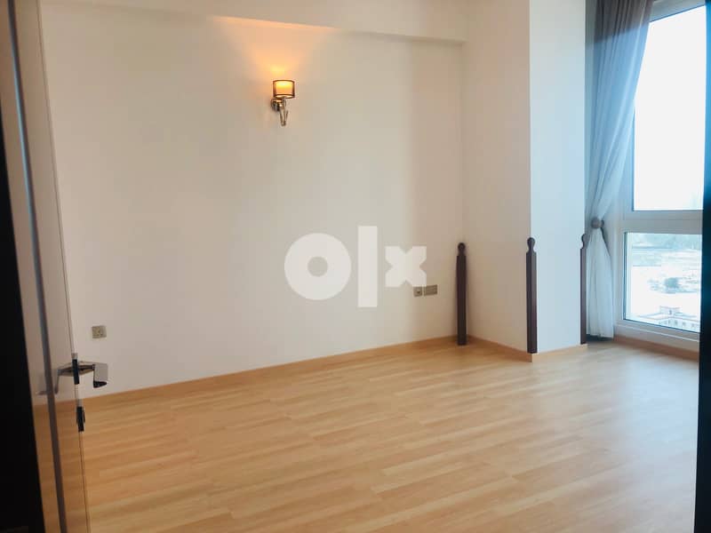Two bedrooms flat with big balcony on higher floorcall33276605 8