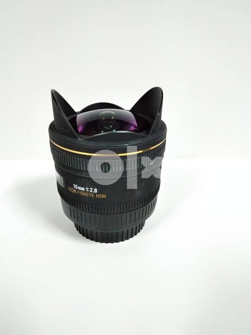 Sigma 10mm f/2.8 EX DC HSM Fisheye Lens (For Canon) 1