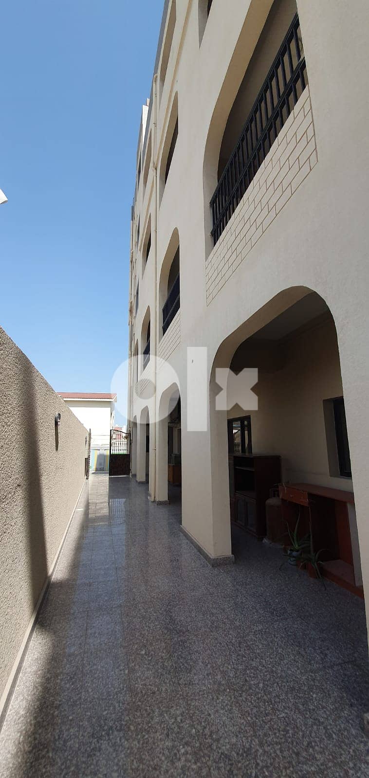 New flats for rent at Zinj area near to salmania/qufool 7