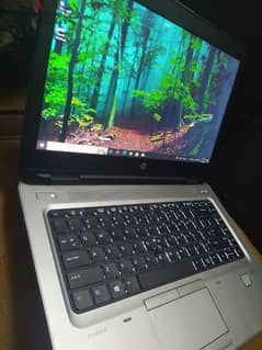 HP Laptop i7 2.7Ghz , very fast SSD Touchscreen