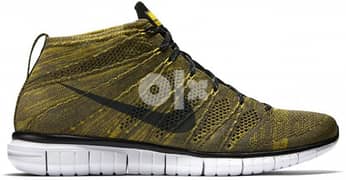 Nike flyknit chukka golden color 0
