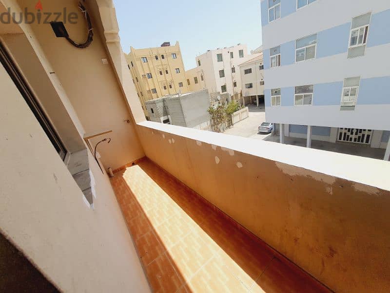 spacious 3 bedroom apartment with balcony 8