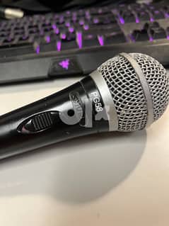Shure PG58 microphone 0