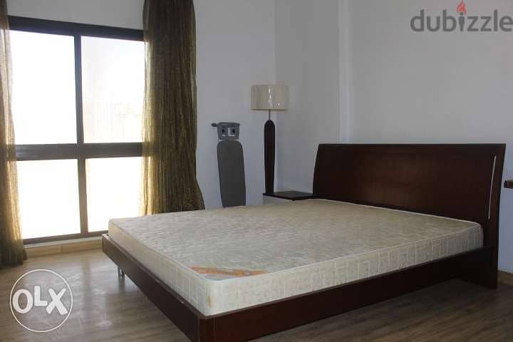 Modern 2 Bed in Juffair w Balcony 4