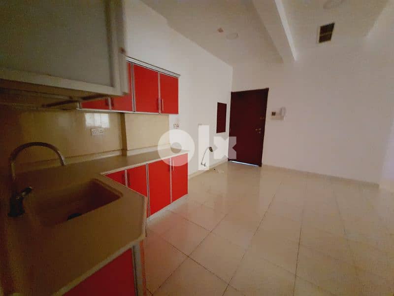 Two bedrooms un furnished apartment with pool 5