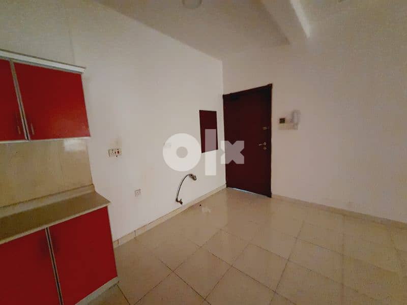 Two bedrooms un furnished apartment with pool 8