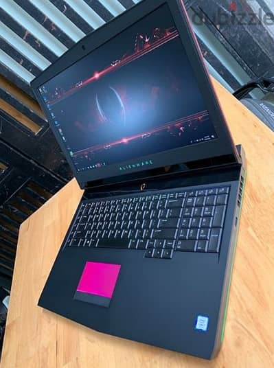 Dell Alienware i7 Nvidia 1070 32GB 15.6 FHD Laptop