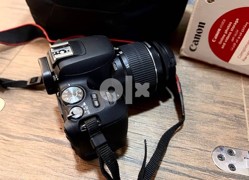 Canon DSLR 200D very good condition with Bag lens charger and box 5