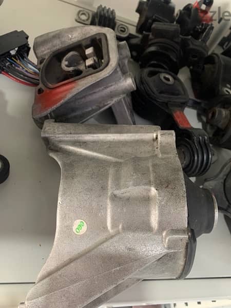 Honda Crv 2010 Engine Mountings Original 1