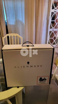 Alienware m15 R3, 15.6" (512 GB, 16 GB Ram) Gaming Laptop (AWM15-7593B 0