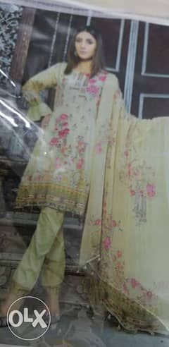 Beautiful Pakistani dresses for sale 0