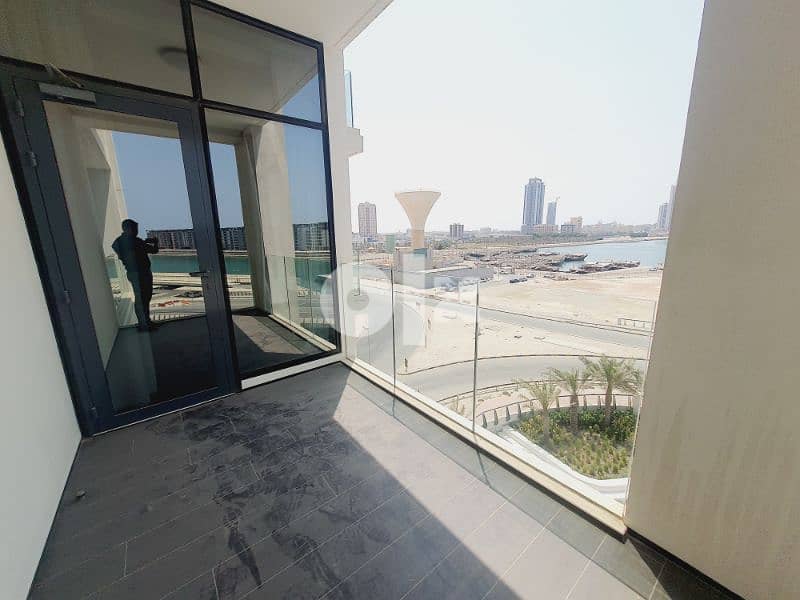 Brand new luxury 2 Bed furnished apartment in Business Bay seef 15