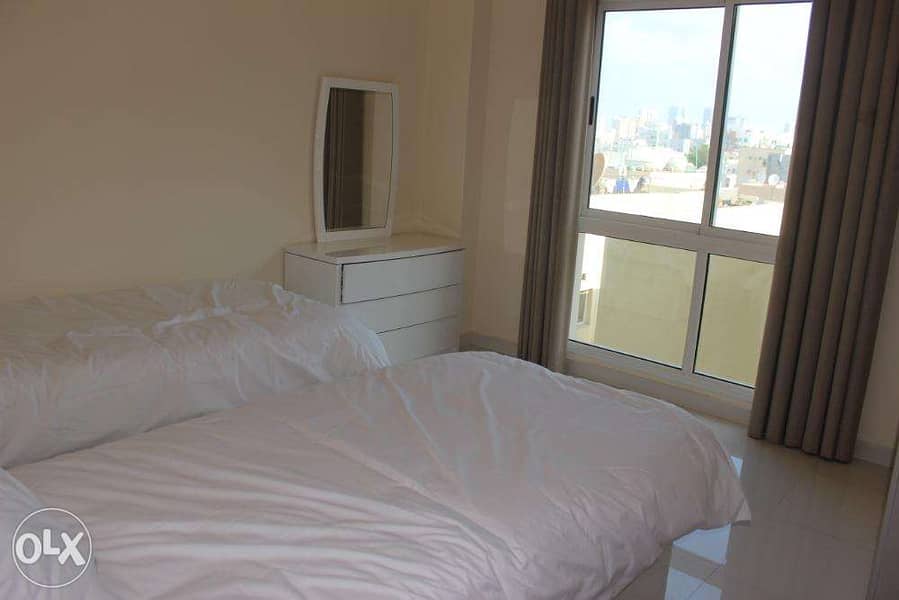 Nice 2 Bed w Balcony, Pool, Gym 2