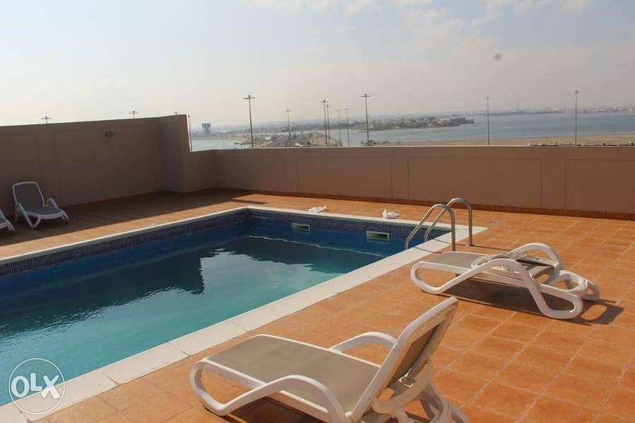 Nice 2 Bed w Balcony, Pool, Gym 5