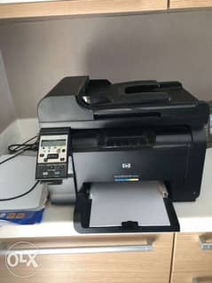 HP Printer with scanner 0