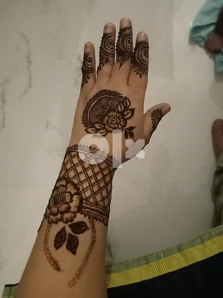 henna for hands and feet 4