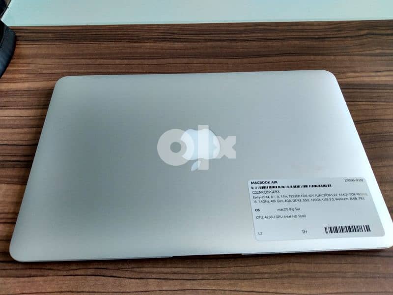 MacBook air 2014 ram 4gb 120 GB SSD 11 inch very good condition 2