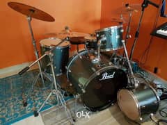 Pearl drum set for sale 0