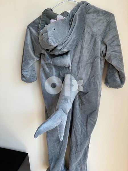 Haloween Costume - Child shark costume 3