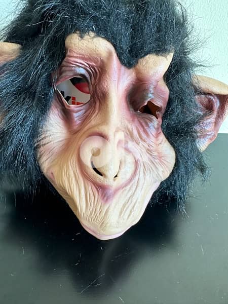 Haloween Costumes - gorilla latex head mask 1