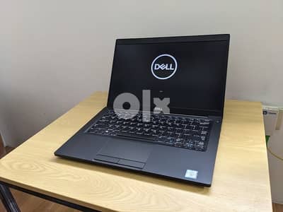 Dell latitude core i5 8th gen 14" Touch Screen 08Gb 256GB SSD Os10 365