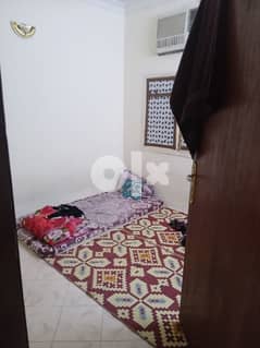 room for rent in 2bedroom appartment sharing with family 0