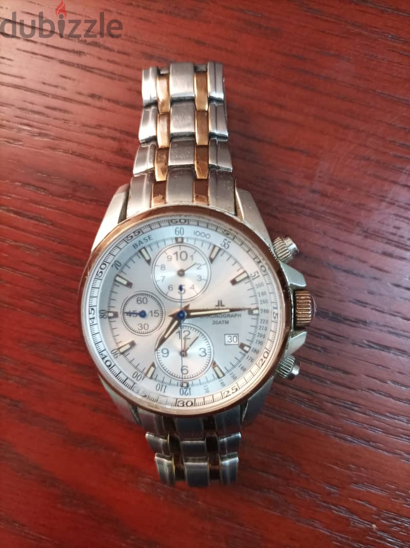Watch for sale in very good condition 1