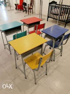 طاولات َكراسي دراسيه 0