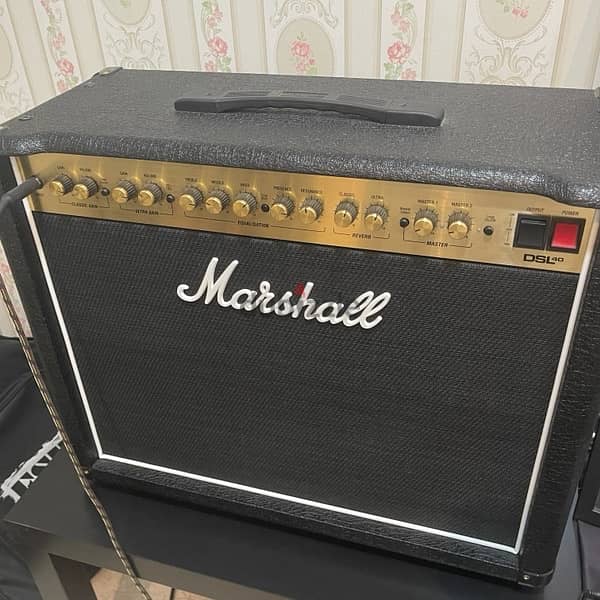 Marshall DSL40CR Tube Combo Amp for Electric Guitar 1