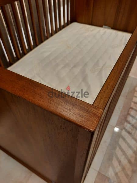 Pottery Barn Crib like NEW for sale 3